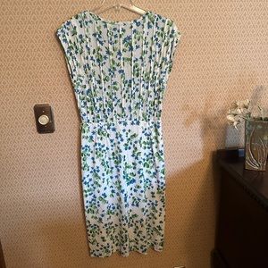 Lovely vintage summer “hourglass” Mad Men era dress.